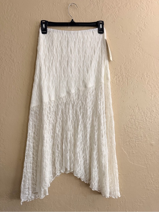 No Boundaries Dresses & Skirts - Women's White Lace Asymmetric Skirt